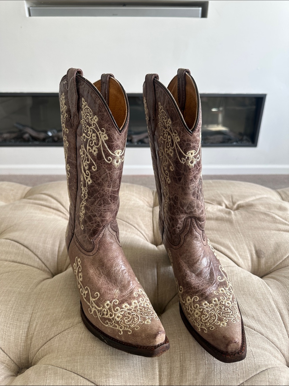 Corral Brown Western Embroidered Heeled Boots
